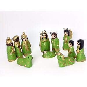 Vintage Green Hand painted/made Mini Christmas Nativity Scene From Mexico Rare!